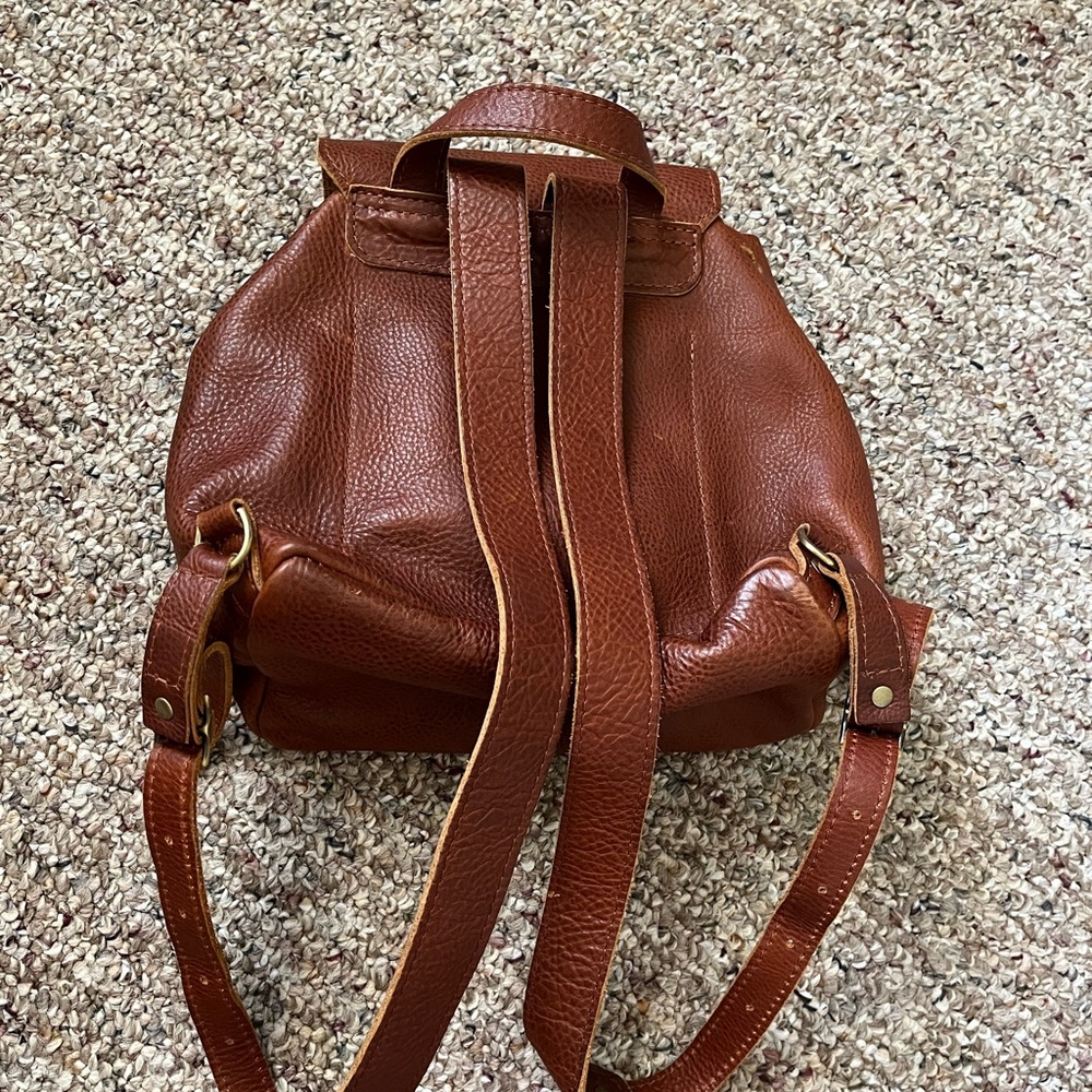 Portland Leather Brown Backpack - Picture 3 of 4